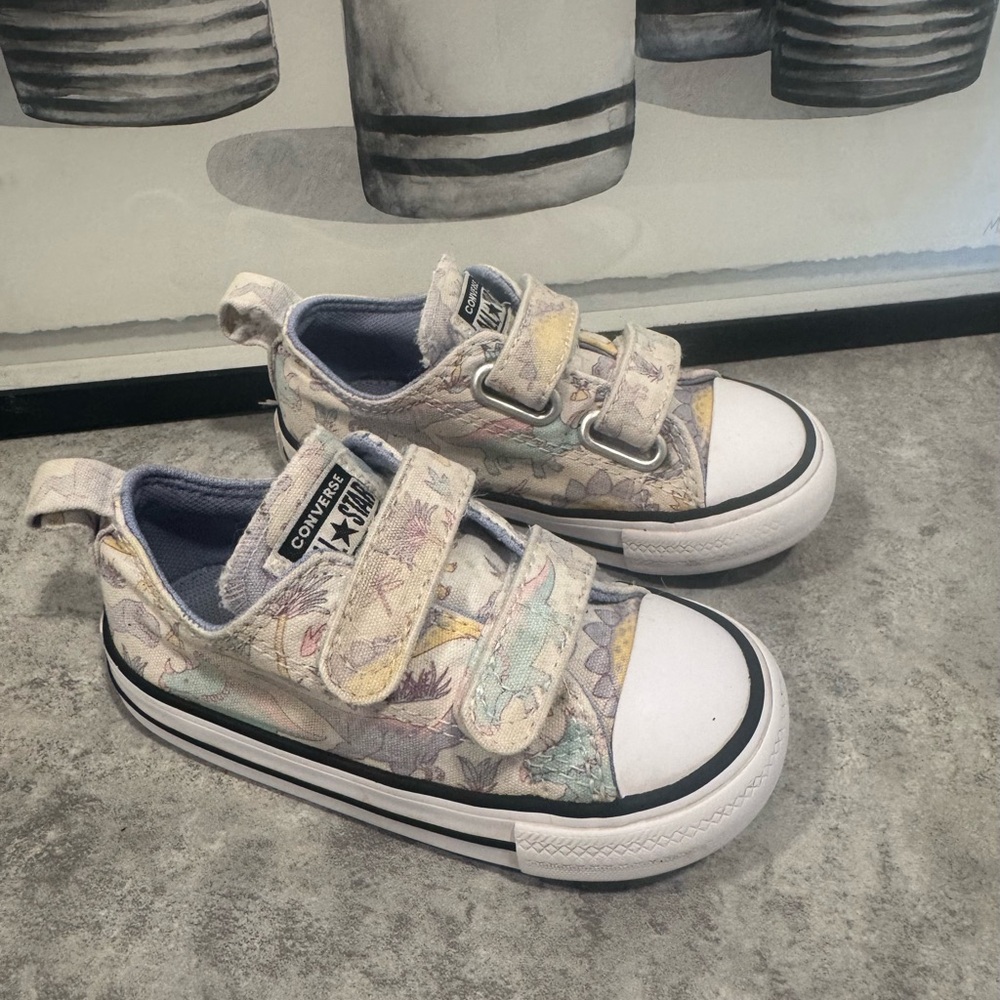 Converse Chuck Taylor All Star Toddler Dinosaur Shoes Size 7 Sneakers